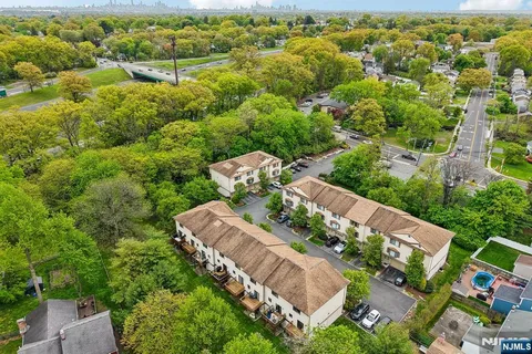 $429,999 | 201 Watchung Avenue, Unit C19, Bloomfield, NJ 07003