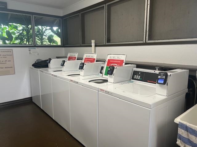 120 Hui Rd F, Unit I16 Lahaina, HI 96761 - Photo 27 of 28 a utility room with dryer and washer