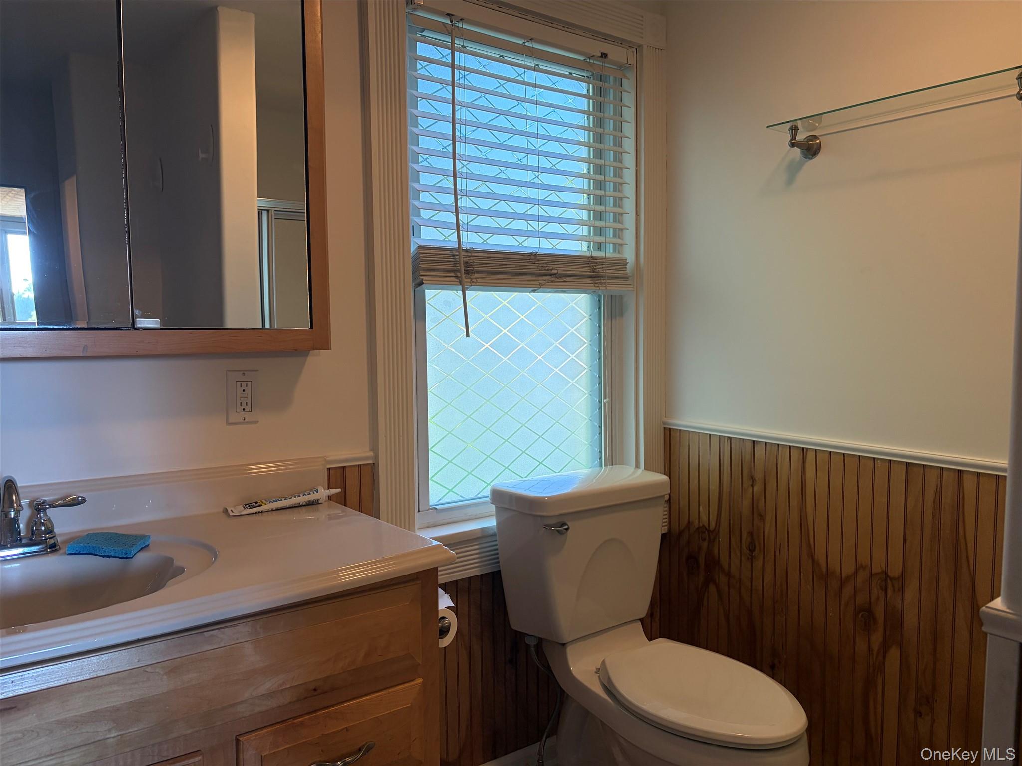 549 Main Road, Unit B Aquebogue, NY 11901 - Photo 10 of 12 Gallery Image 10