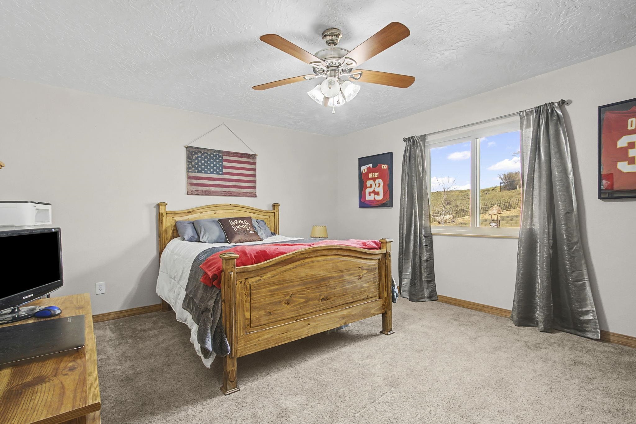 2434 Foothills Road Cheyenne, WY 82009 - Photo 17 of 35