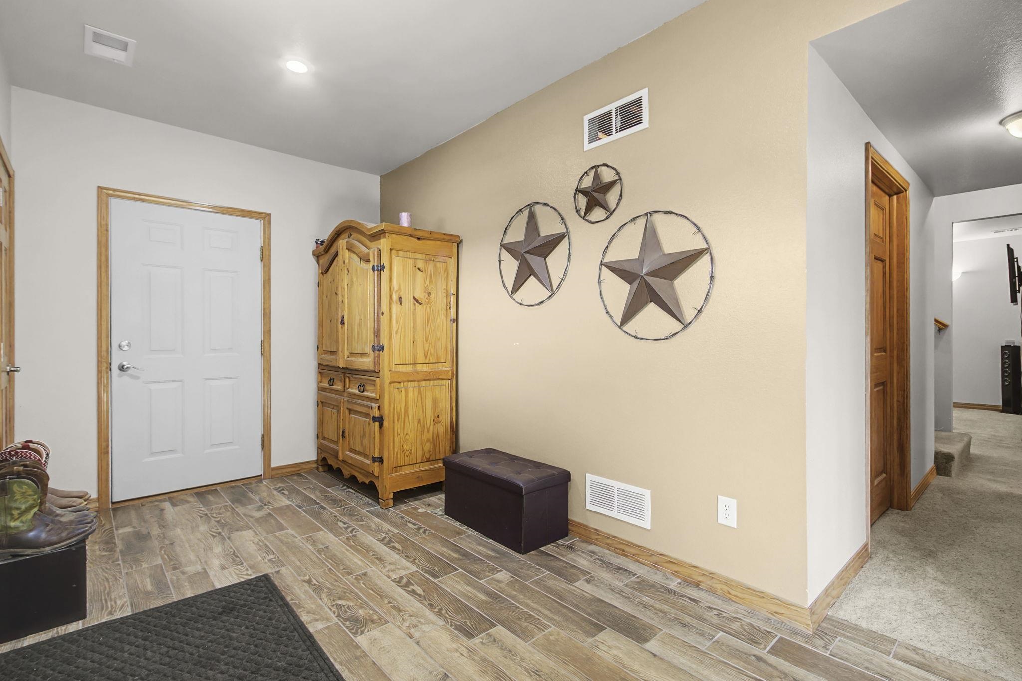 2434 Foothills Road Cheyenne, WY 82009 - Photo 21 of 35