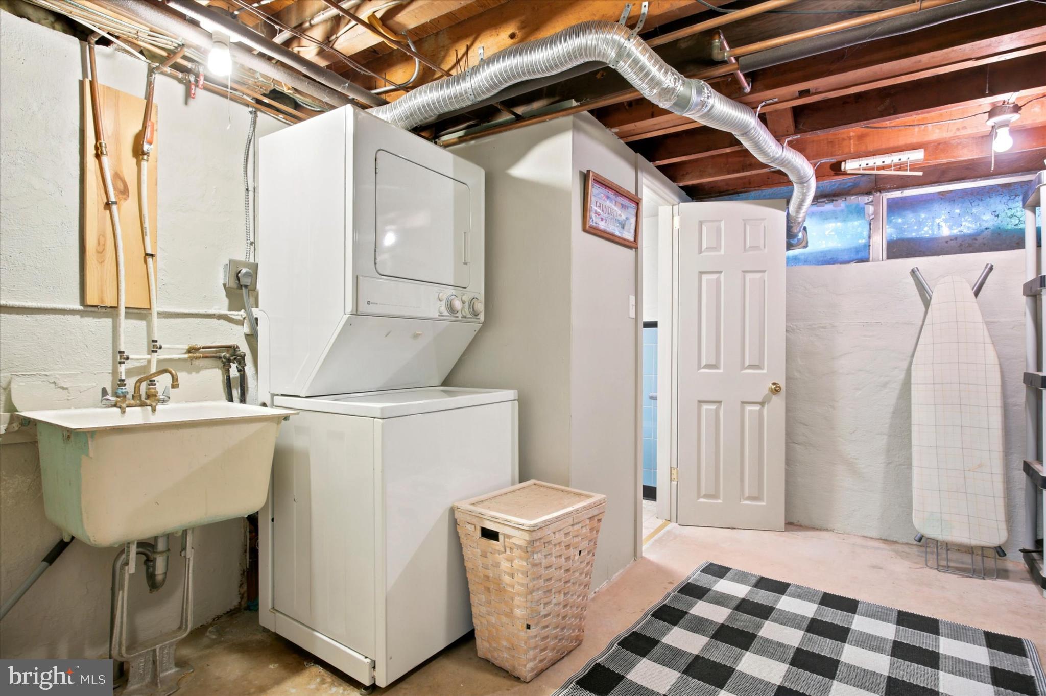 276 Ellis Road Havertown, PA 19083 - Photo 30 of 36 laundry and utility room
