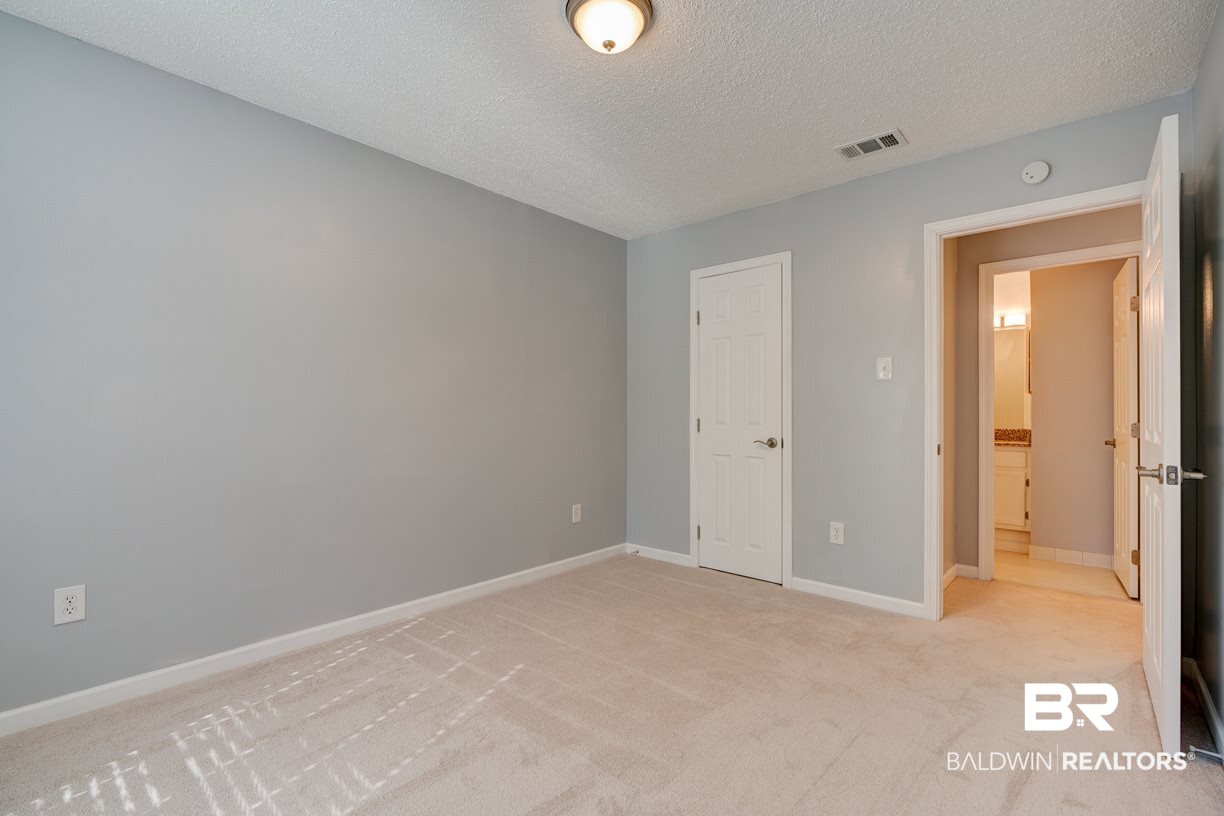 2901 Grant Street, Unit 702 Mobile, AL 36606 - Photo 18 of 30