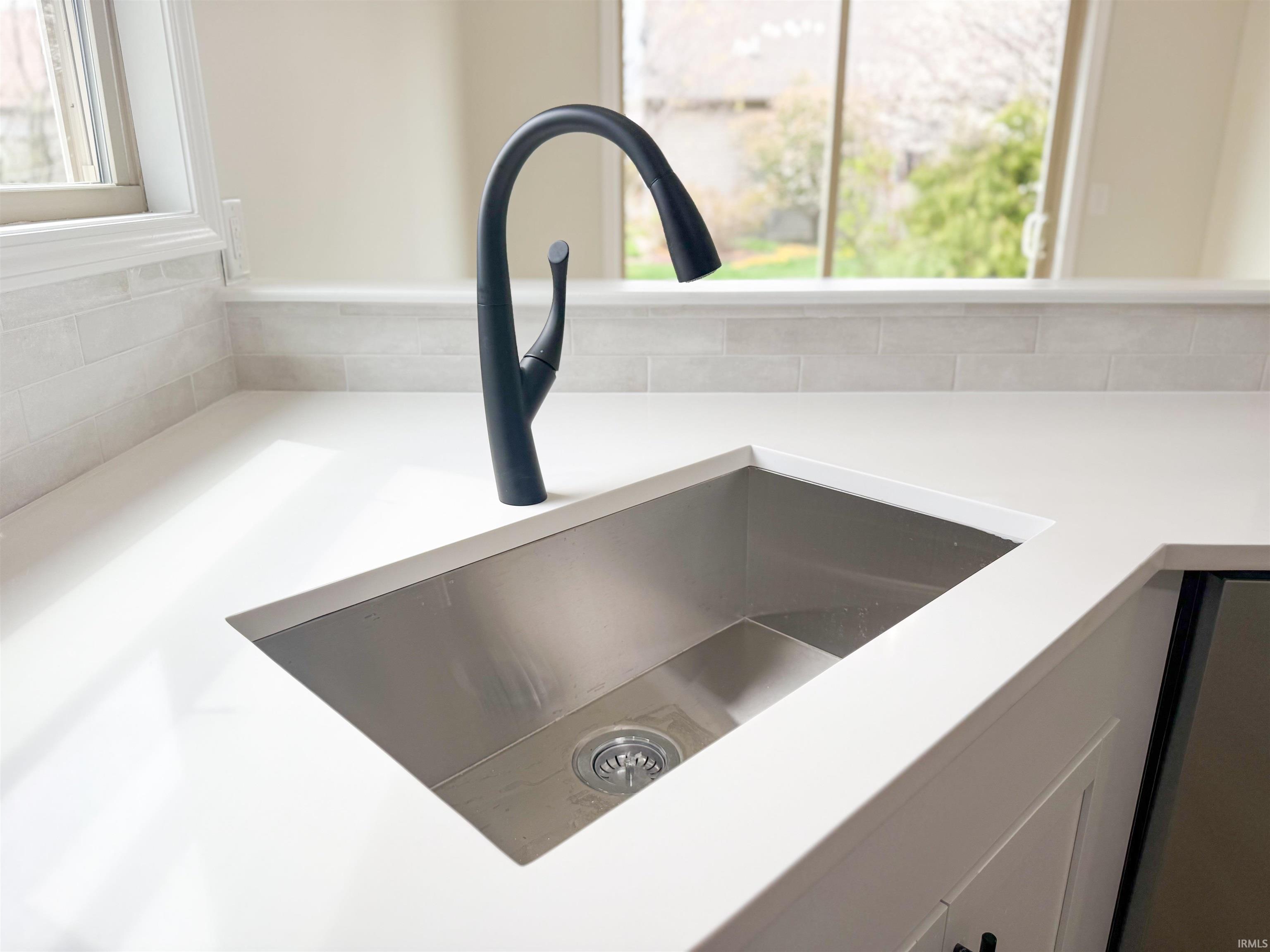 1813 Rambling Rose Lane Mishawaka, IN 46544 - Photo 9 of 33