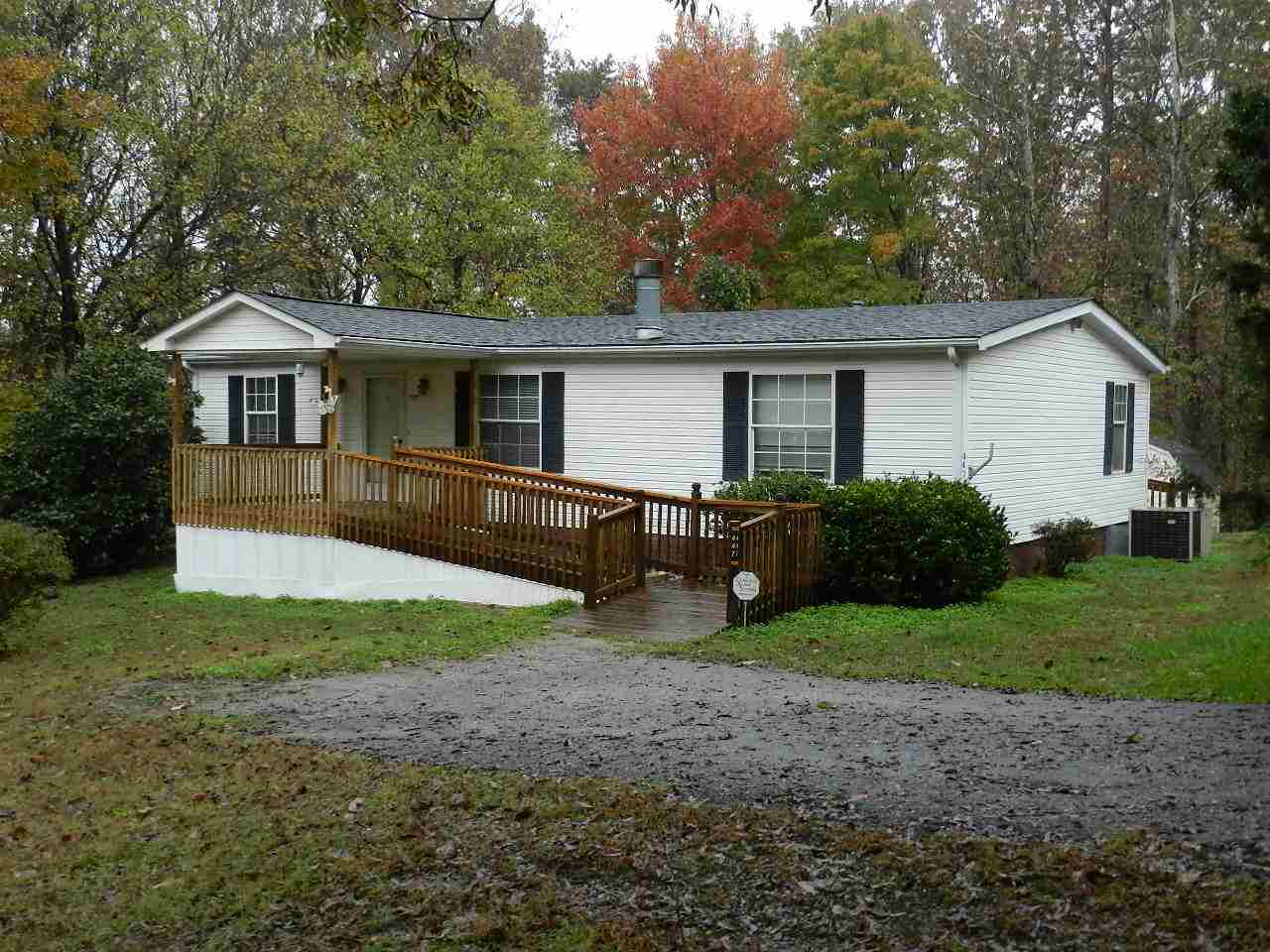 447 Cherokee Ford Road Blacksburg, SC 29702 - Photo 2 of 16 Gallery Image 2