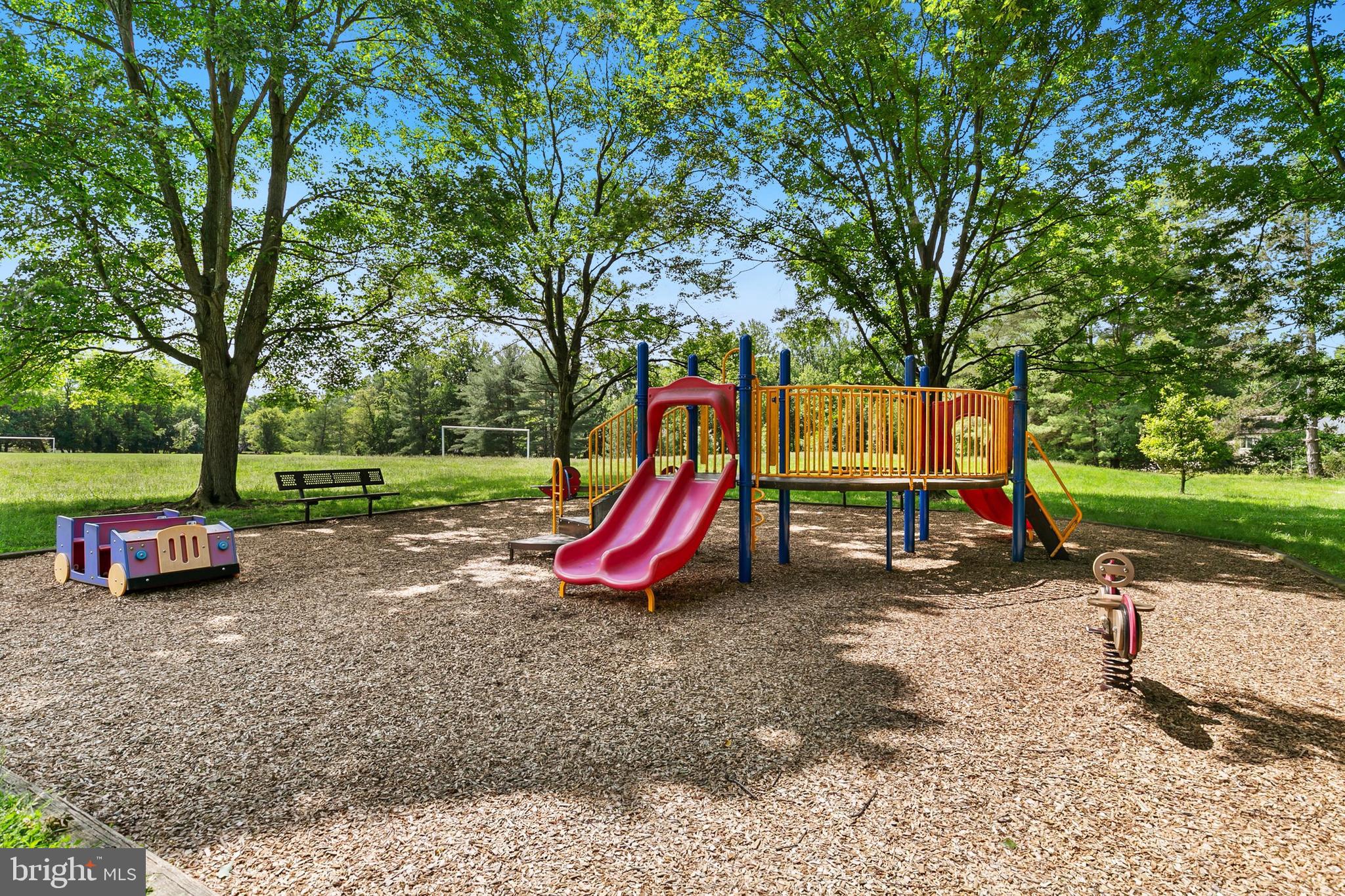 11501 Piney Lodge Road North Potomac, MD 20878 - Photo 51 of 64 a view of outdoor space with garden and entertaining space