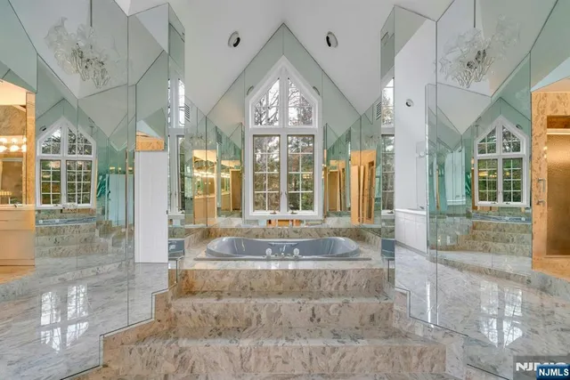 $1,099,000 | 142 Ashley Place, Park Ridge, NJ 07656