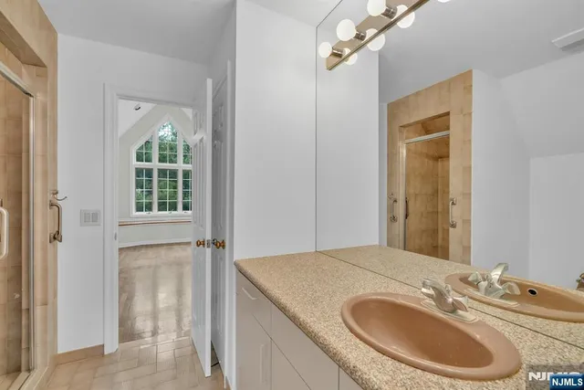 $1,099,000 | 142 Ashley Place, Park Ridge, NJ 07656