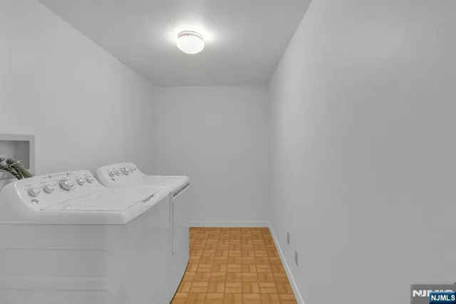 $1,099,000 | 142 Ashley Place, Park Ridge, NJ 07656