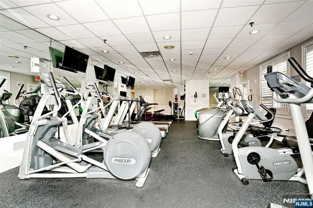 $1,099,000 | 142 Ashley Place, Park Ridge, NJ 07656