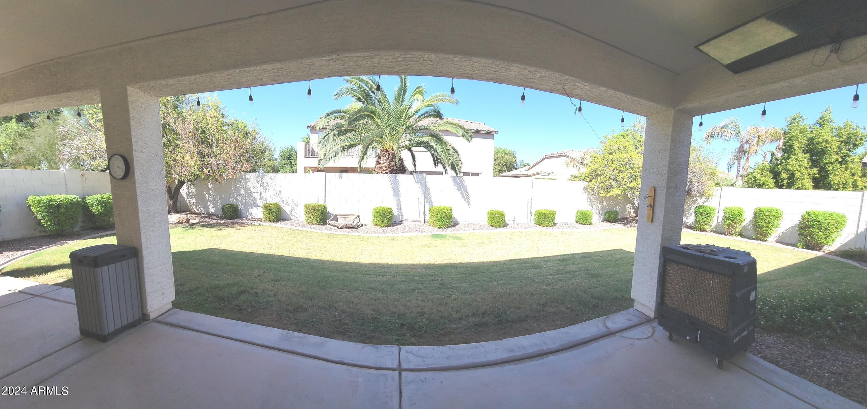 3236 East Phelps Street Gilbert, AZ 85295 - Photo 6 of 50 a view of a living room