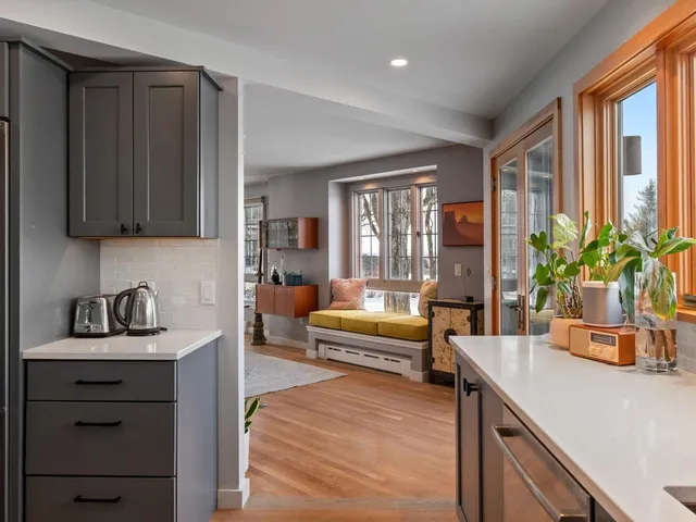 $1,975,000 | 1285 Spear Street, South Burlington, VT 05403