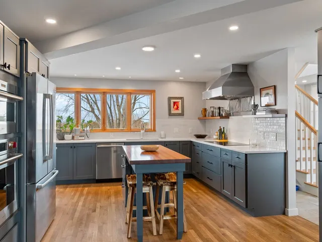 $1,975,000 | 1285 Spear Street, South Burlington, VT 05403