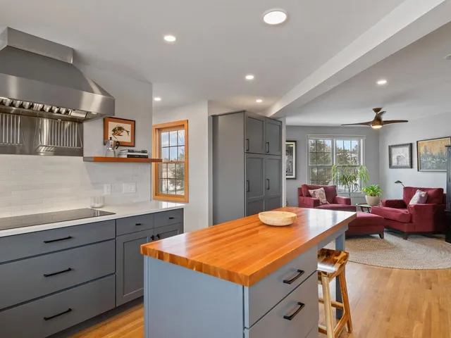 $1,975,000 | 1285 Spear Street, South Burlington, VT 05403