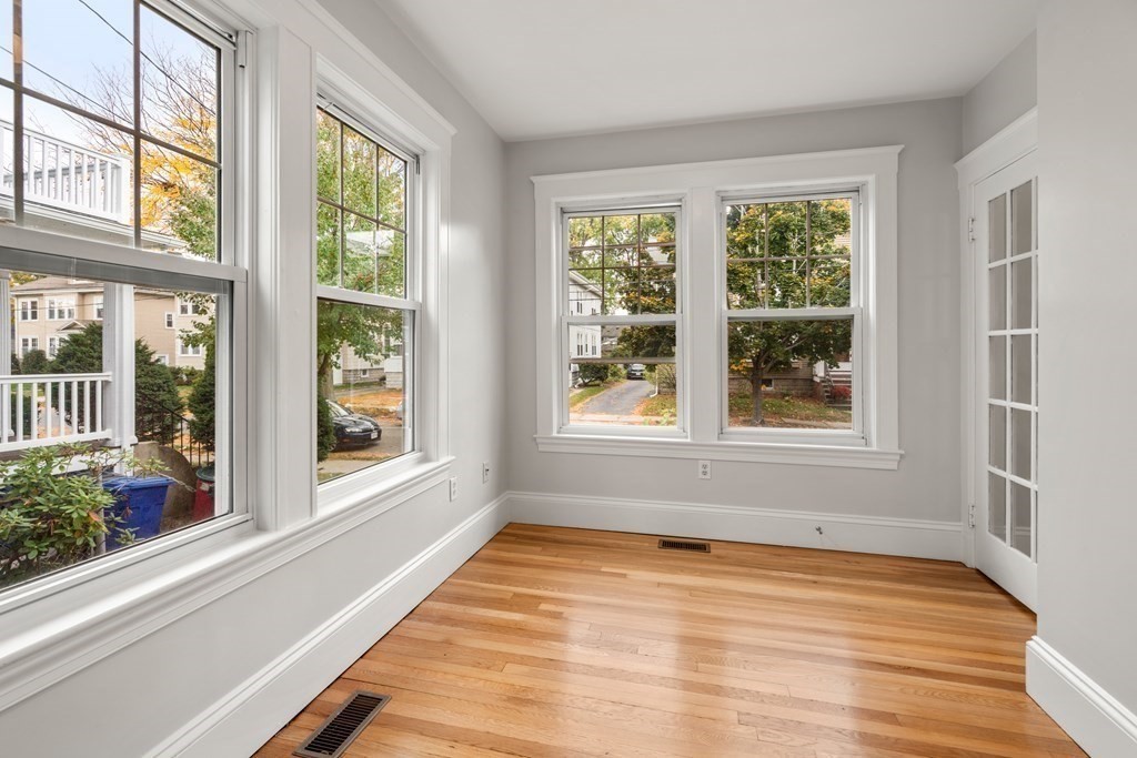 19 Pondview Road, Unit 1 Arlington, MA 02474 - Photo 3 of 11 Gallery Image 3