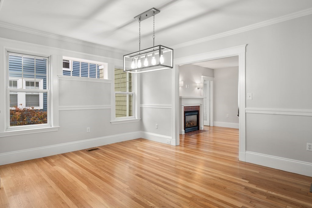 19 Pondview Road, Unit 1 Arlington, MA 02474 - Photo 4 of 11 Gallery Image 4