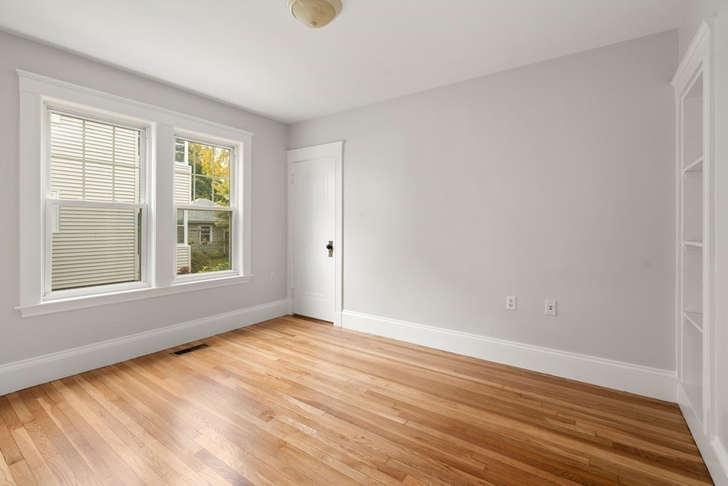 19 Pondview Road, Unit 1 Arlington, MA 02474 - Photo 9 of 11 Gallery Image 9