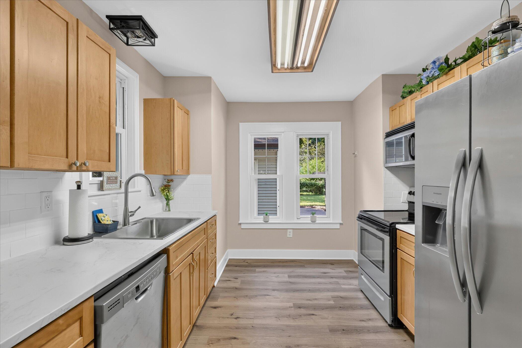 2213 Olmstead Road Kalamazoo, MI 49001 - Photo 11 of 21 2213 Olmstead