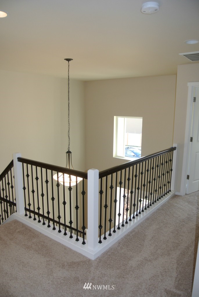 22303 38th Avenue Southeast Bothell, WA 98021 - Photo 9 of 21