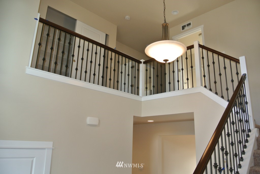 22303 38th Avenue Southeast Bothell, WA 98021 - Photo 10 of 21