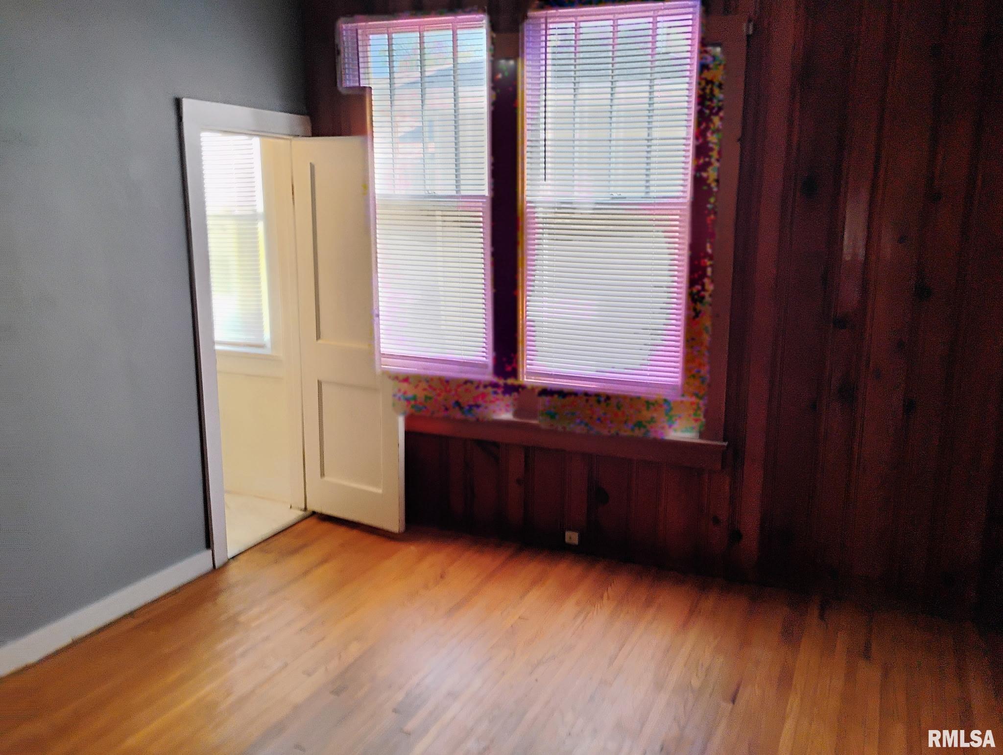 159 West Locust Street Canton, IL 61520 - Photo 8 of 24