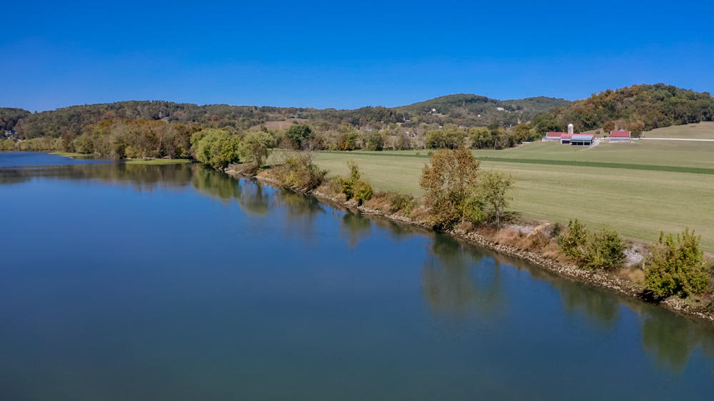 Riverview Downs-12[22620]