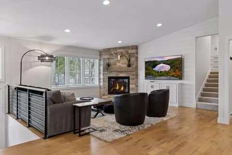 $1,595,000 | 20750 Garden Road, Excelsior, MN 55331