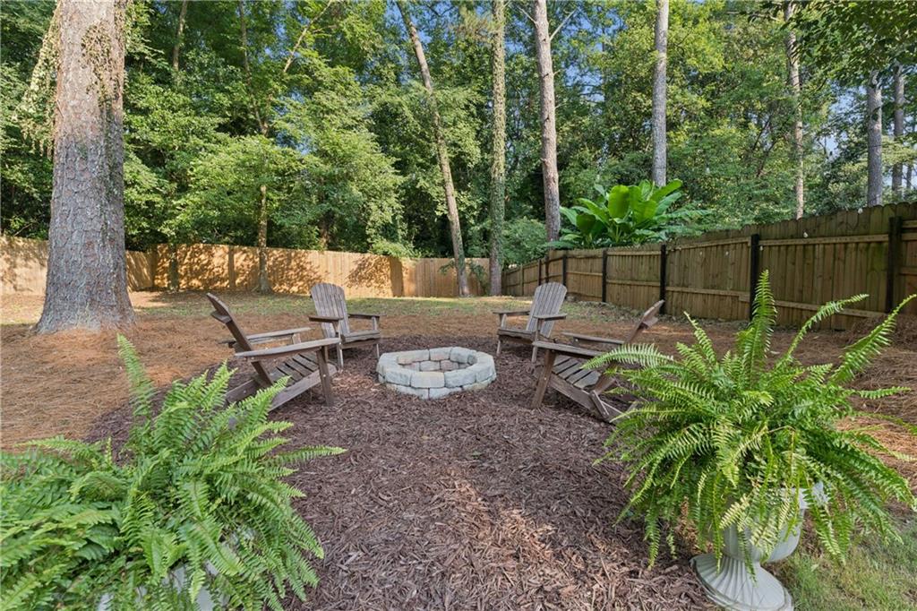 2272 Armand Road Northeast Atlanta, GA 30324 - Photo 23 of 31