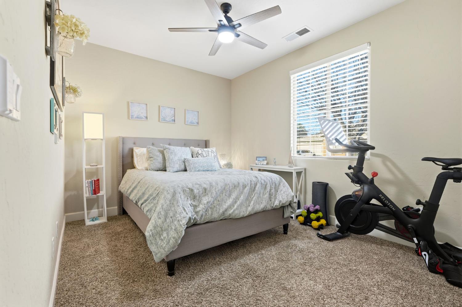 1023 Revere Way Lemoore, CA 93245 - Photo 16 of 64