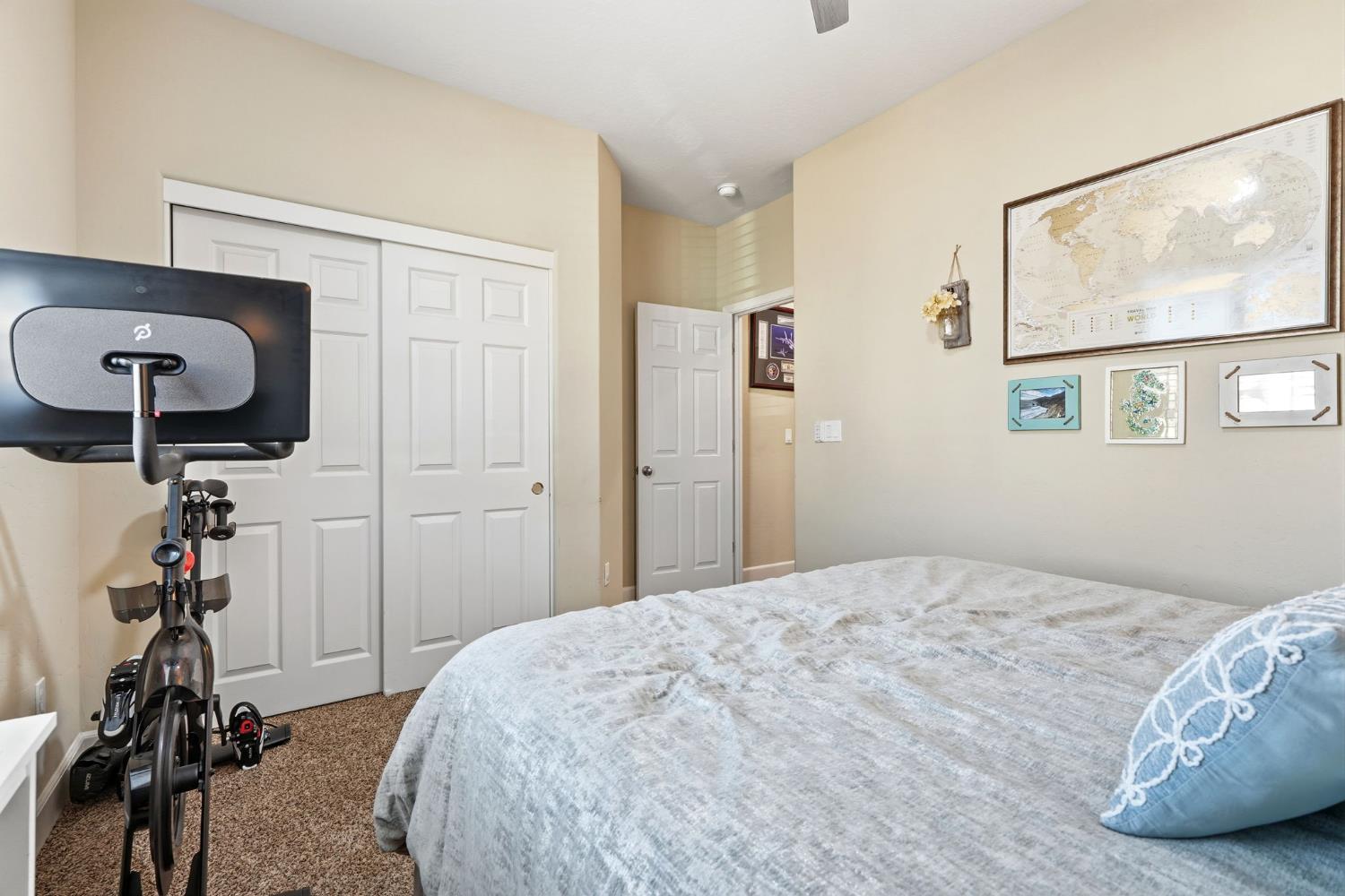 1023 Revere Way Lemoore, CA 93245 - Photo 17 of 64