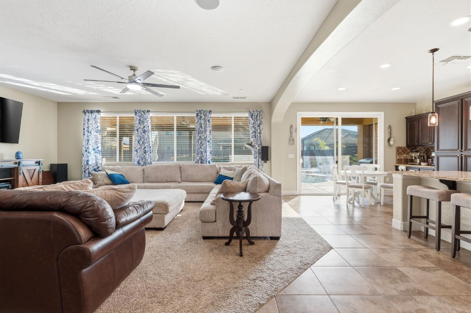 1023 Revere Way Lemoore, CA 93245 - Photo 27 of 64