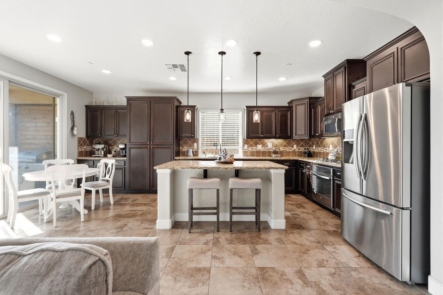 1023 Revere Way Lemoore, CA 93245 - Photo 32 of 64