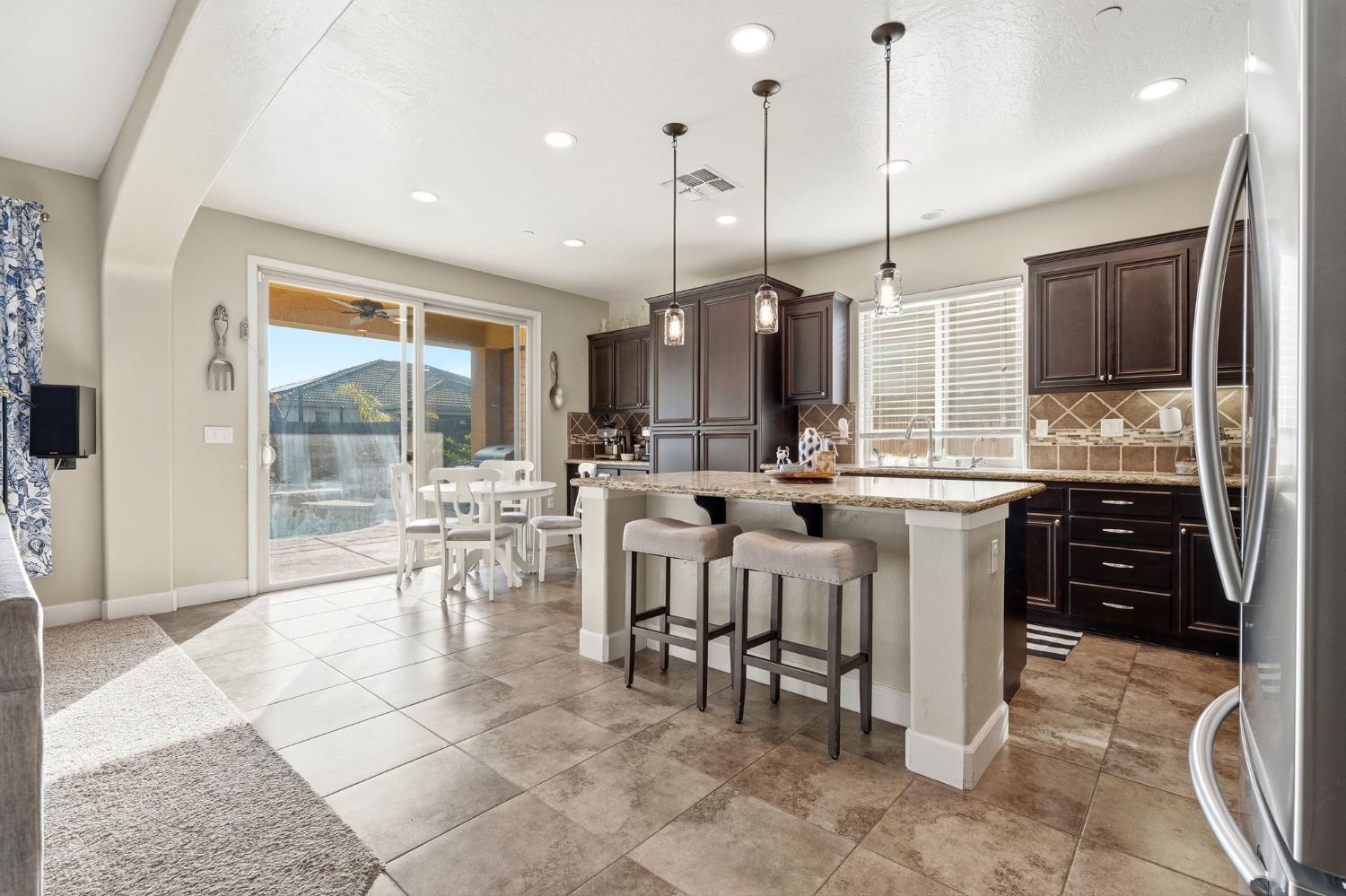 1023 Revere Way Lemoore, CA 93245 - Photo 33 of 64