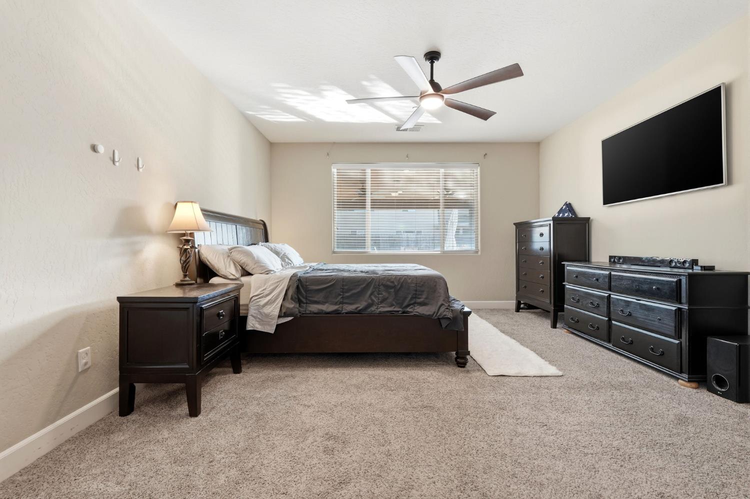 1023 Revere Way Lemoore, CA 93245 - Photo 48 of 64