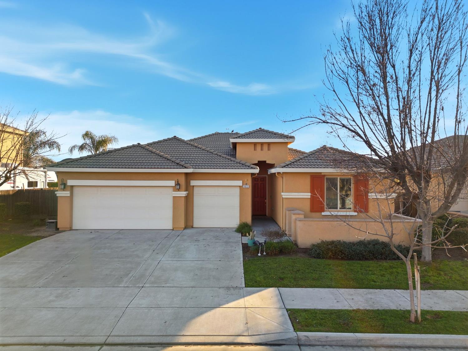 1023 Revere Way Lemoore, CA 93245 - Photo 5 of 64