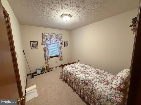 $279,900 | 632 Kittatinny Drive, Chambersburg, PA 17202