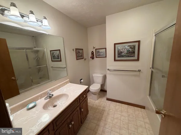 $279,900 | 632 Kittatinny Drive, Chambersburg, PA 17202