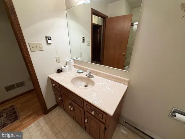 $279,900 | 632 Kittatinny Drive, Chambersburg, PA 17202