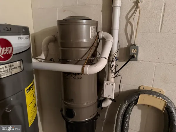 $279,900 | 632 Kittatinny Drive, Chambersburg, PA 17202