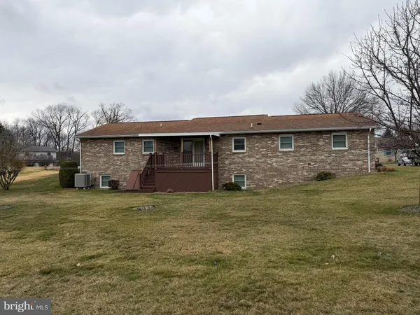 $279,900 | 632 Kittatinny Drive, Chambersburg, PA 17202