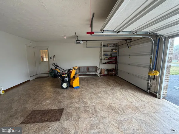 $279,900 | 632 Kittatinny Drive, Chambersburg, PA 17202