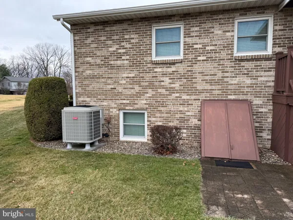 $279,900 | 632 Kittatinny Drive, Chambersburg, PA 17202