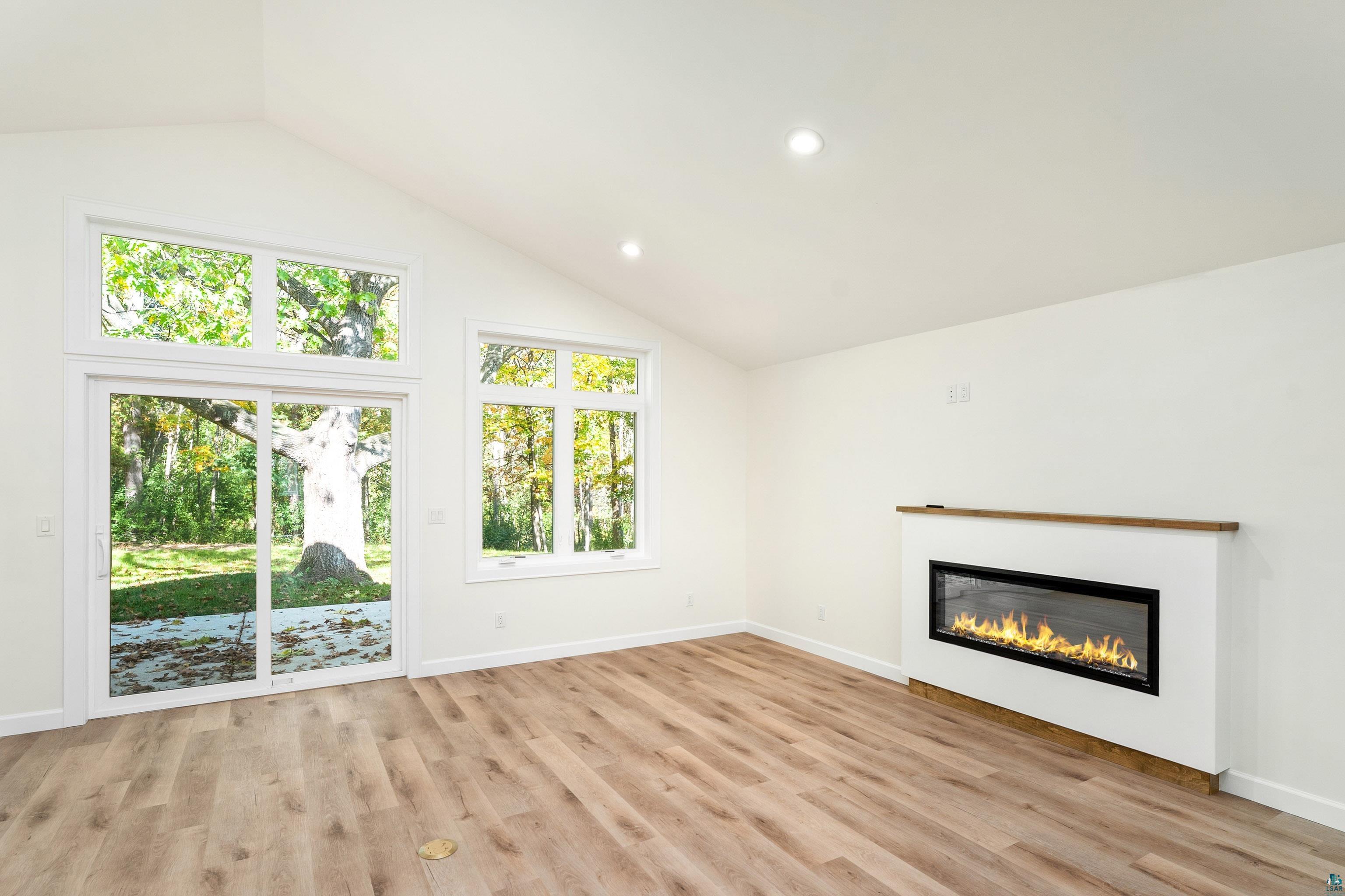 1804 Rice Lake Road Duluth, MN 55811 - Photo 7 of 34