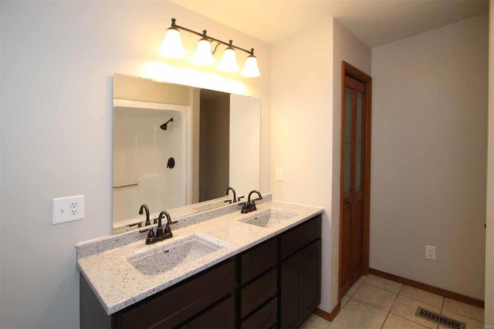 1933 Bowler Road O'Fallon, IL 62269 - Photo 20 of 55