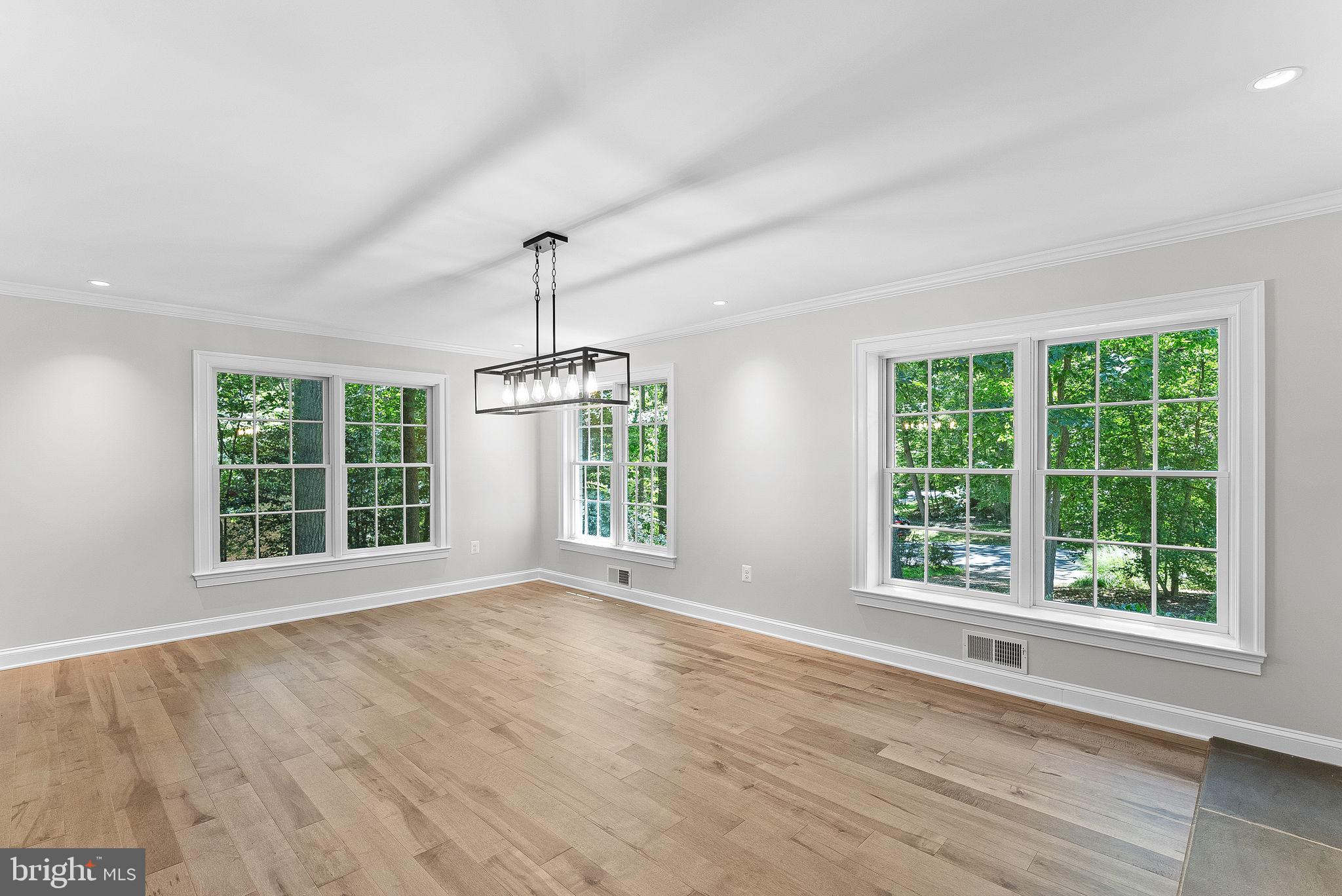 11806 Triple Crown Rd Reston, VA 20191 - Photo 7 of 69