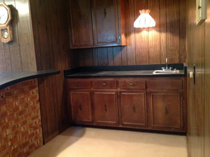 6145 Mill Road Hixson, TN 37343 - Photo 13 of 24 Mill Rd wet bar den