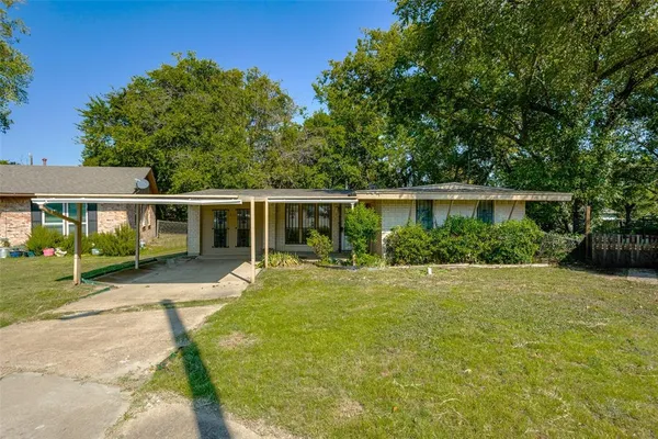 $184,500 | 612 Henderson Circle, Garland, TX 75040