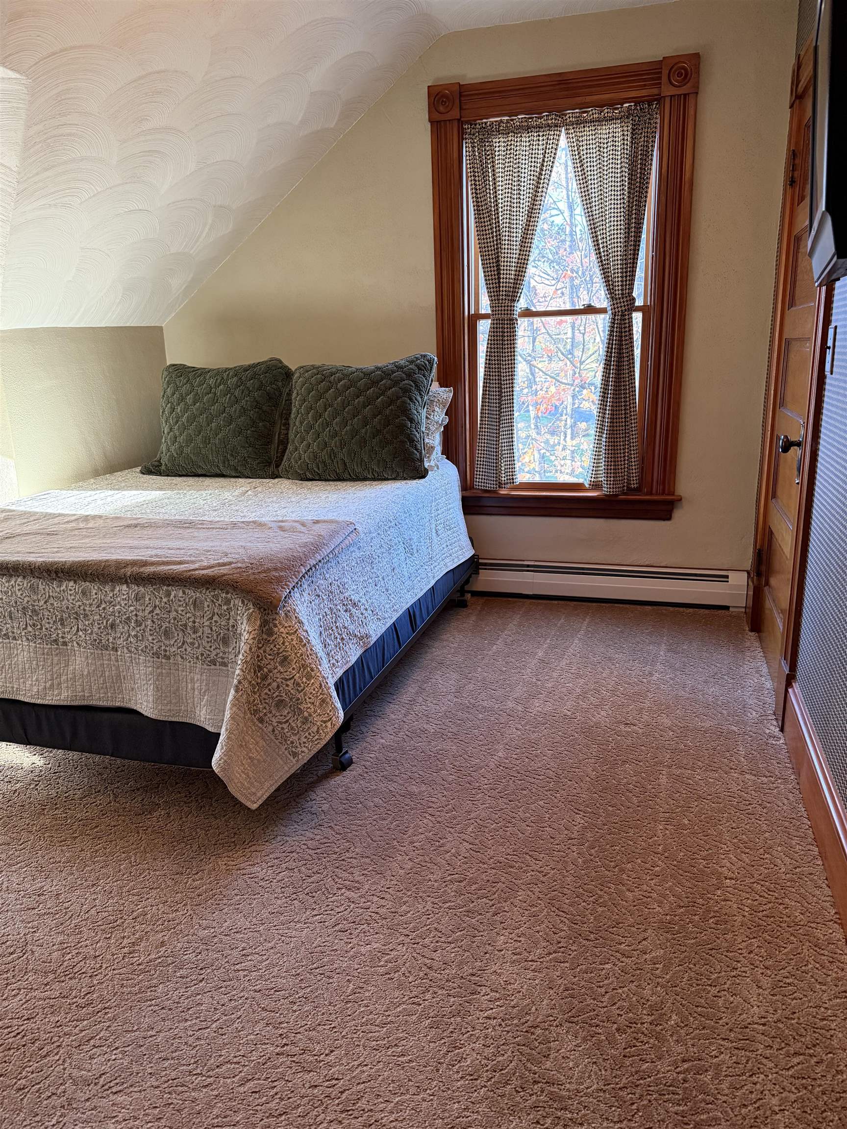 86 Maple Street Henniker, NH 03242 - Photo 28 of 32