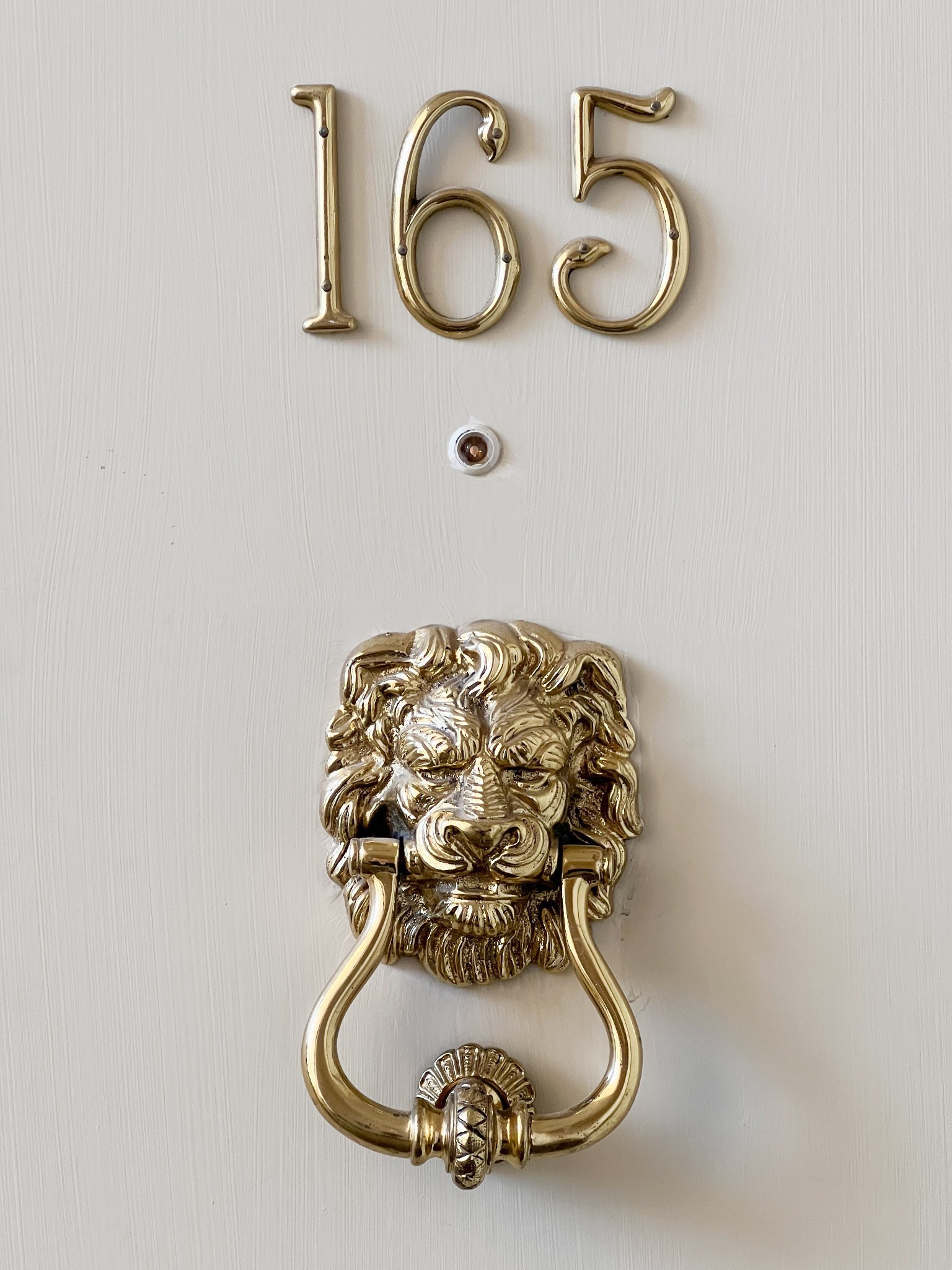 4487 Post Place, Unit 165 Nashville, TN 37205 - Photo 2 of 41 a close view of light fixtures and a sink