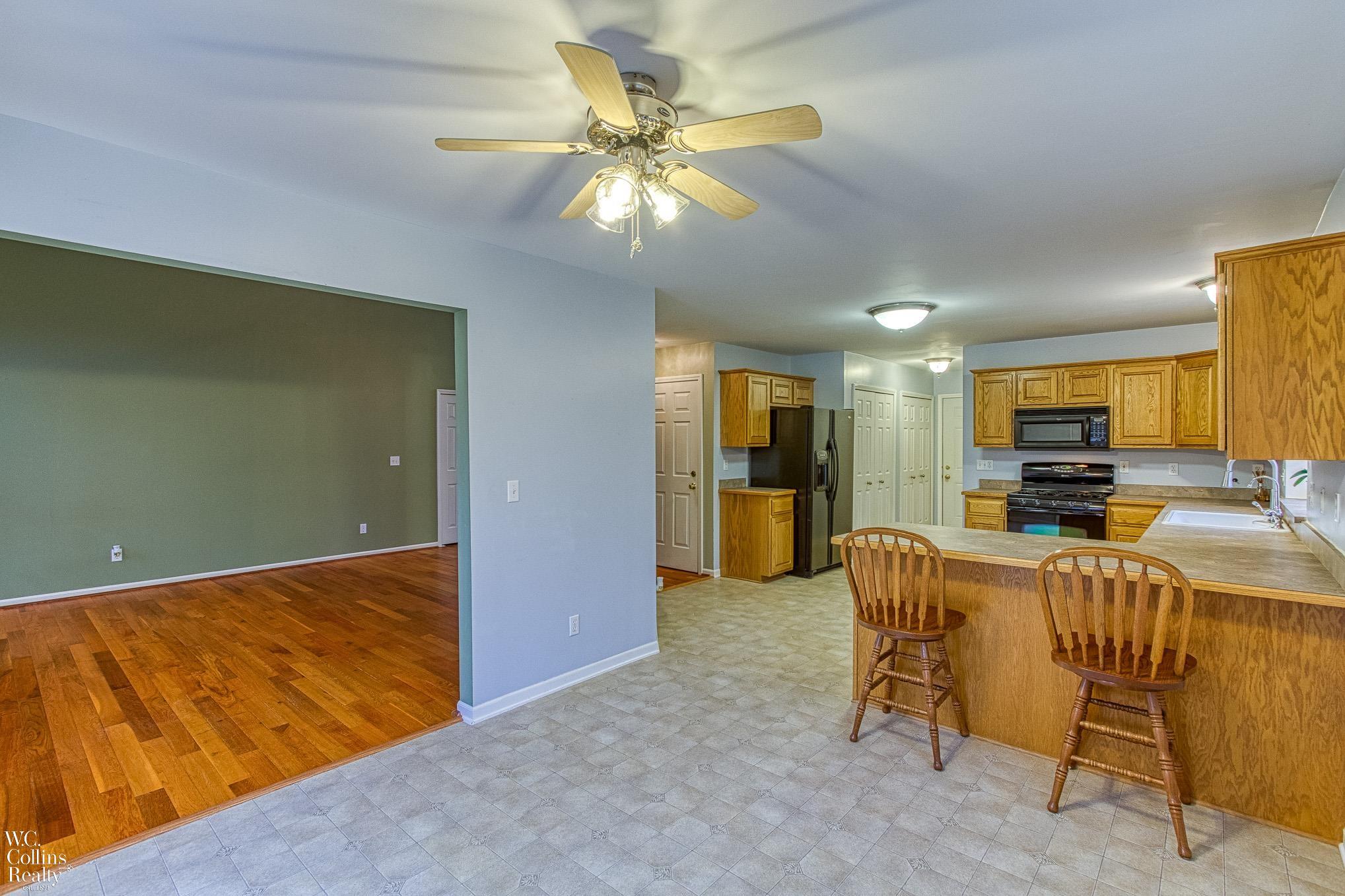 5424 Sandhill Road Almont, MI 48003 - Photo 8 of 31 50097512-7.JPG